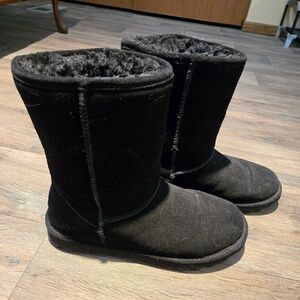 Women’s Bearpaw Boots